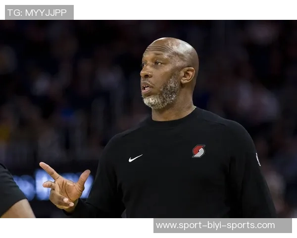 选择正版足球鞋提升你的球场表现与舒适度，助你成为场上的明星球员